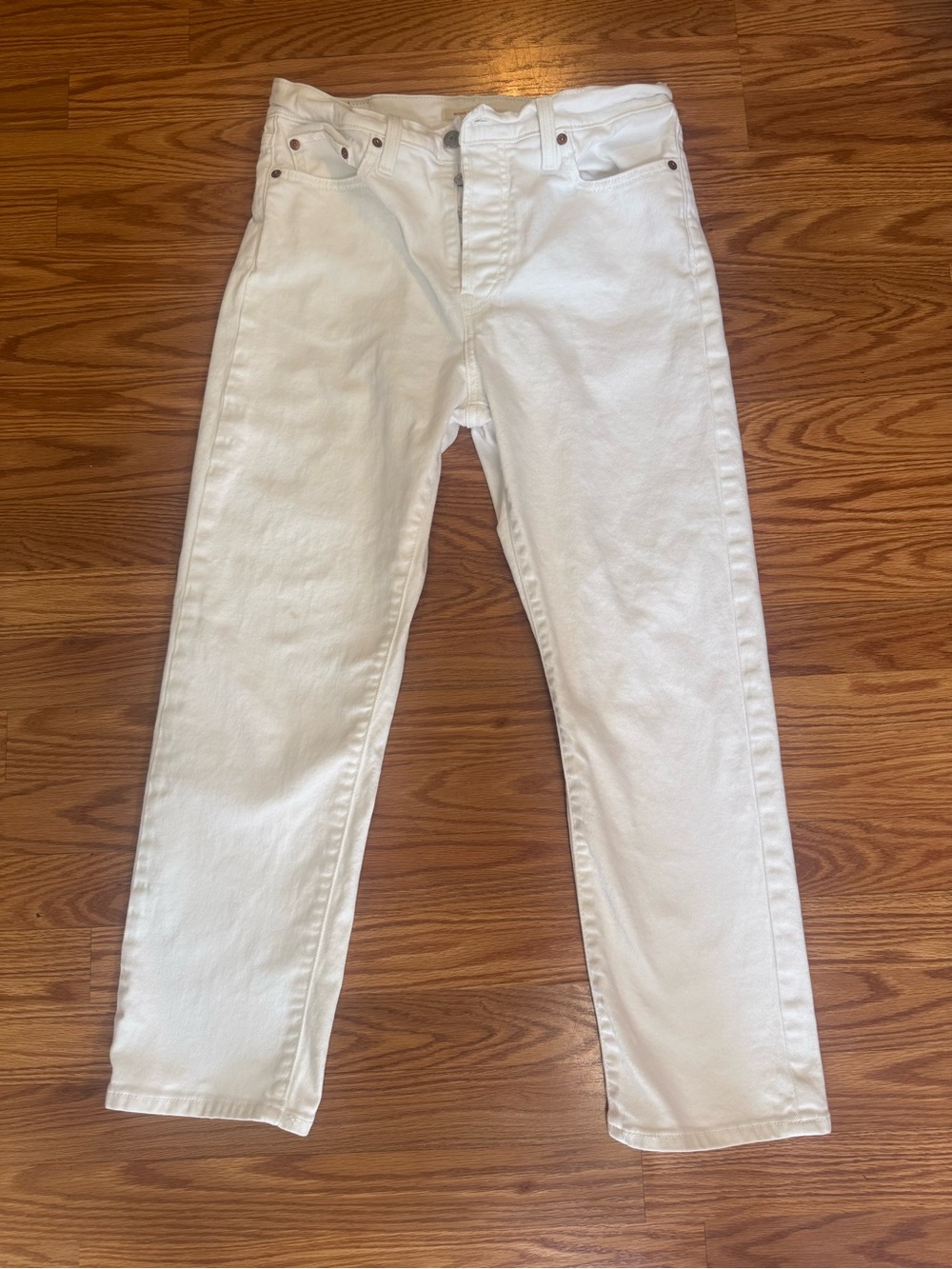 Levi's Women's White Ankle-Length Cropped Jeans